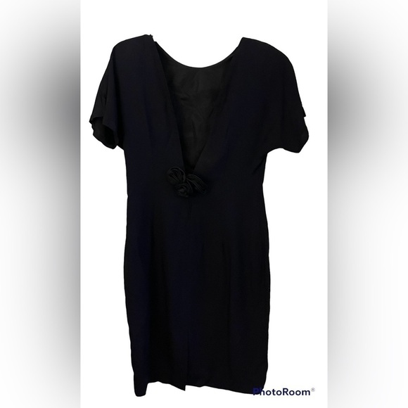 VINTAGE Lbd Rosette Detail Deep V Back - Picture 6 of 6